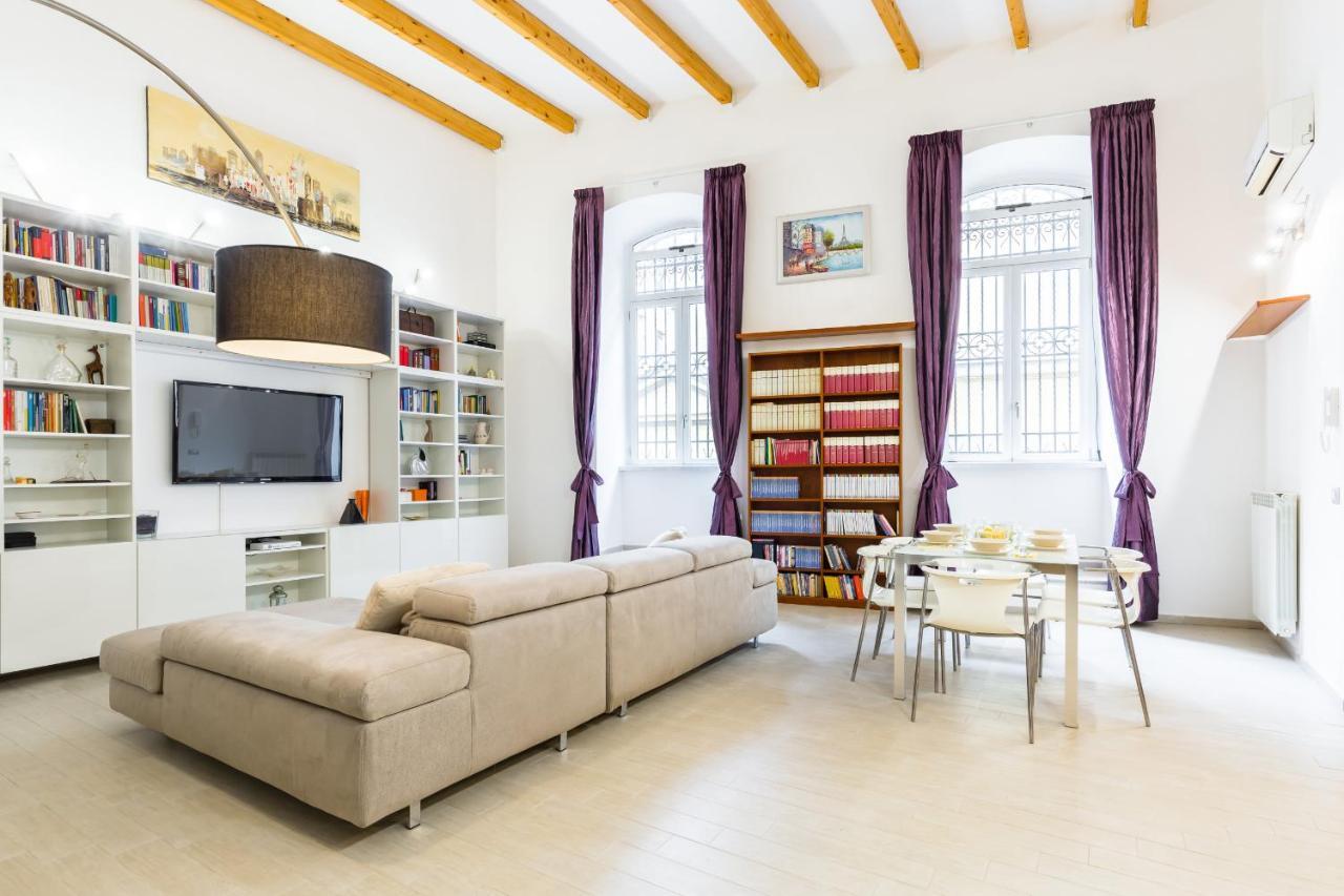 Ma Maison - Family Apartment At The Historical Center Naples Luaran gambar