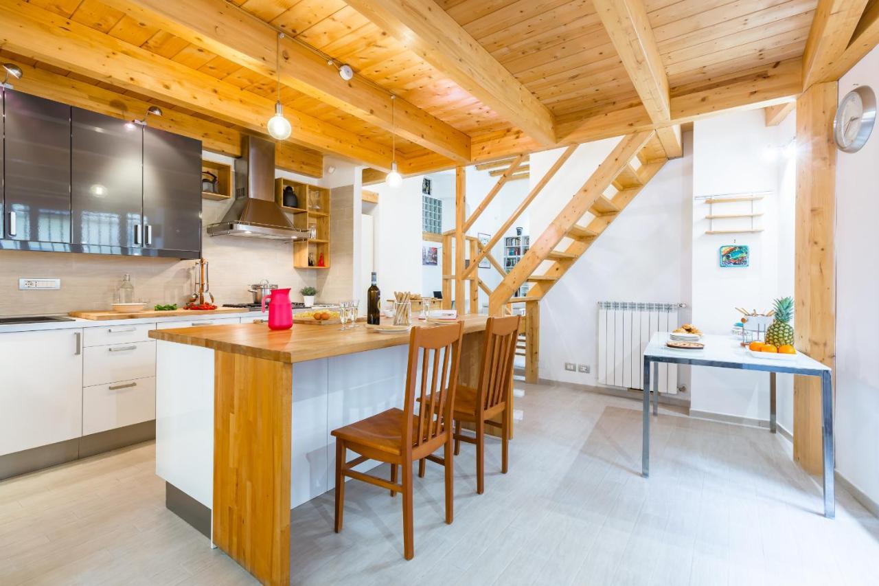 Ma Maison - Family Apartment At The Historical Center Naples Luaran gambar