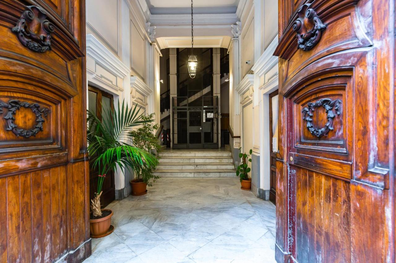 Ma Maison - Family Apartment At The Historical Center Naples Luaran gambar
